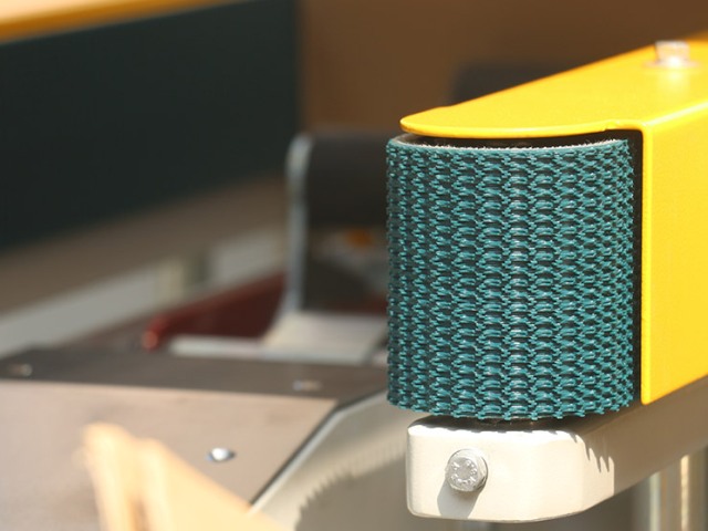 Mašina za formiranje kutija FTK-30E