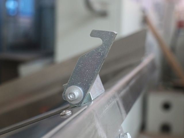 Mašina za formiranje kutija FTK-30E